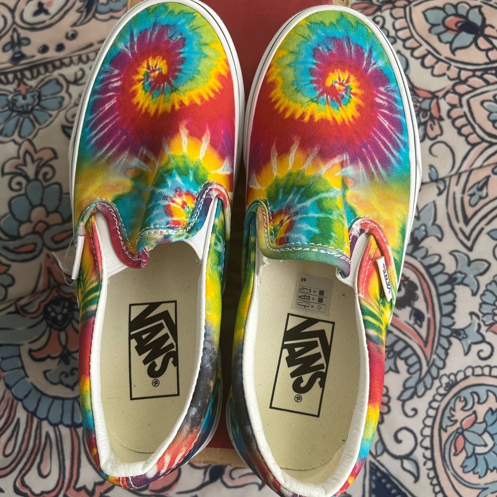 Classic Slip on Vans size 4 kids